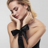 Черные ленты для связывания SILKY SENSUAL HANDCUFFS - Bijoux Indiscrets - купить с доставкой в Рязани