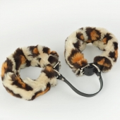 Черные кожаные оковы со съемной леопардовой опушкой - Sitabella - купить с доставкой в Рязани