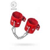 Красные мягкие кожаные наручники с люверсами - Pecado - купить с доставкой в Рязани