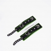 Черно-зеленые кожаные наручники с зеленой строчкой - Crazy Handmade - купить с доставкой в Рязани