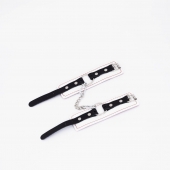 Бело-красные кожаные наручники - Crazy Handmade - купить с доставкой в Рязани