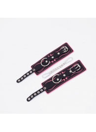 Черно-розовые кожаные наручники с розовой строчкой - Crazy Handmade - купить с доставкой в Рязани