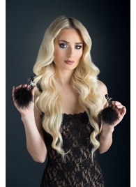 Зажимы для сосков с пухом FEATHERED NIPPLE CLAMPS - Blush Novelties - купить с доставкой в Рязани