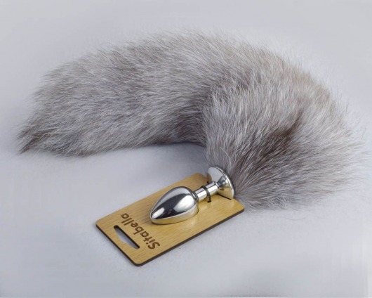 Серебристая анальная пробка с натуральным хвостиком - Sitabella - купить с доставкой в Рязани