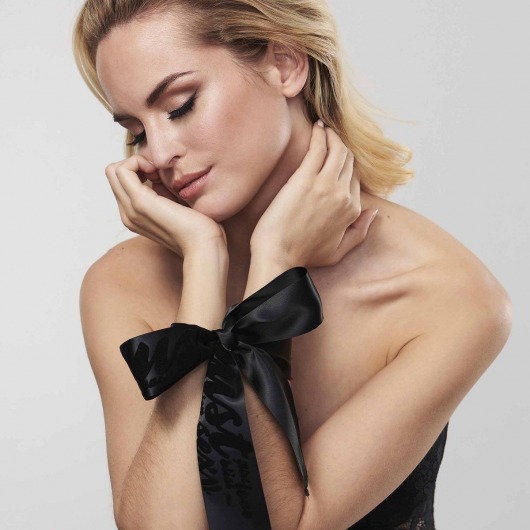 Черные ленты для связывания SILKY SENSUAL HANDCUFFS - Bijoux Indiscrets - купить с доставкой в Рязани