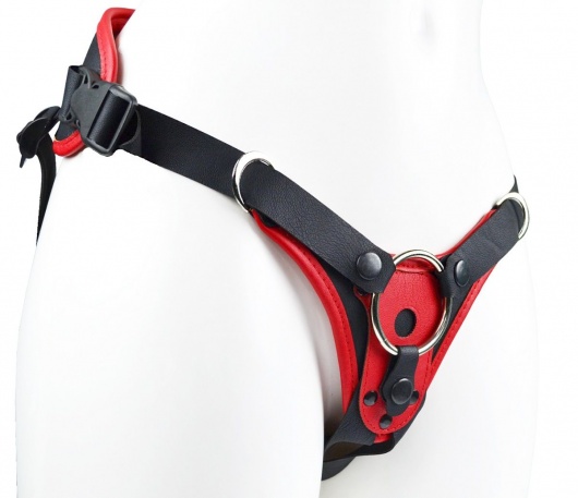 Красно-черные универсальные трусики с 2 способами крепления насадок - LOVETOY (А-Полимер) - купить с доставкой в Рязани