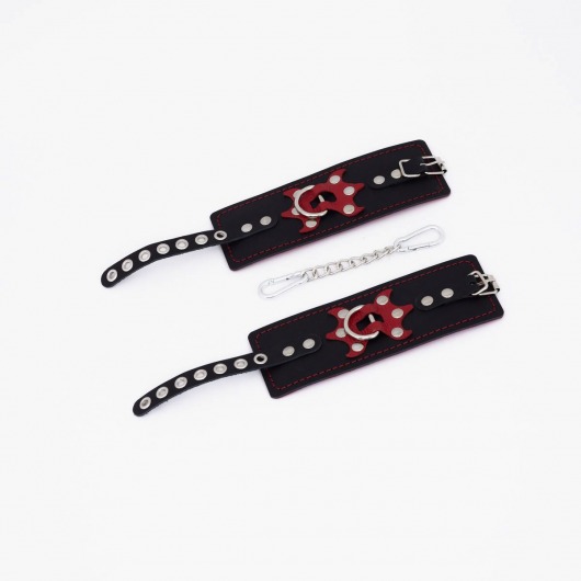Черные кожаные наручники с красным декором и строчкой - Crazy Handmade - купить с доставкой в Рязани