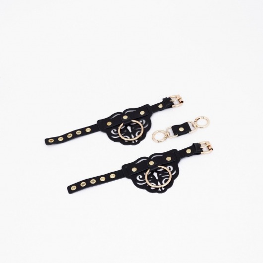 Черные кожаные наручники с клепками, кольцами и золотистой фурнитурой - Crazy Handmade - купить с доставкой в Рязани